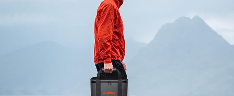 Jackery Portable Power Station Explorer 300 with Carrying Bag Jackery Portable Power Station Explorer 300 with Carrying Bag